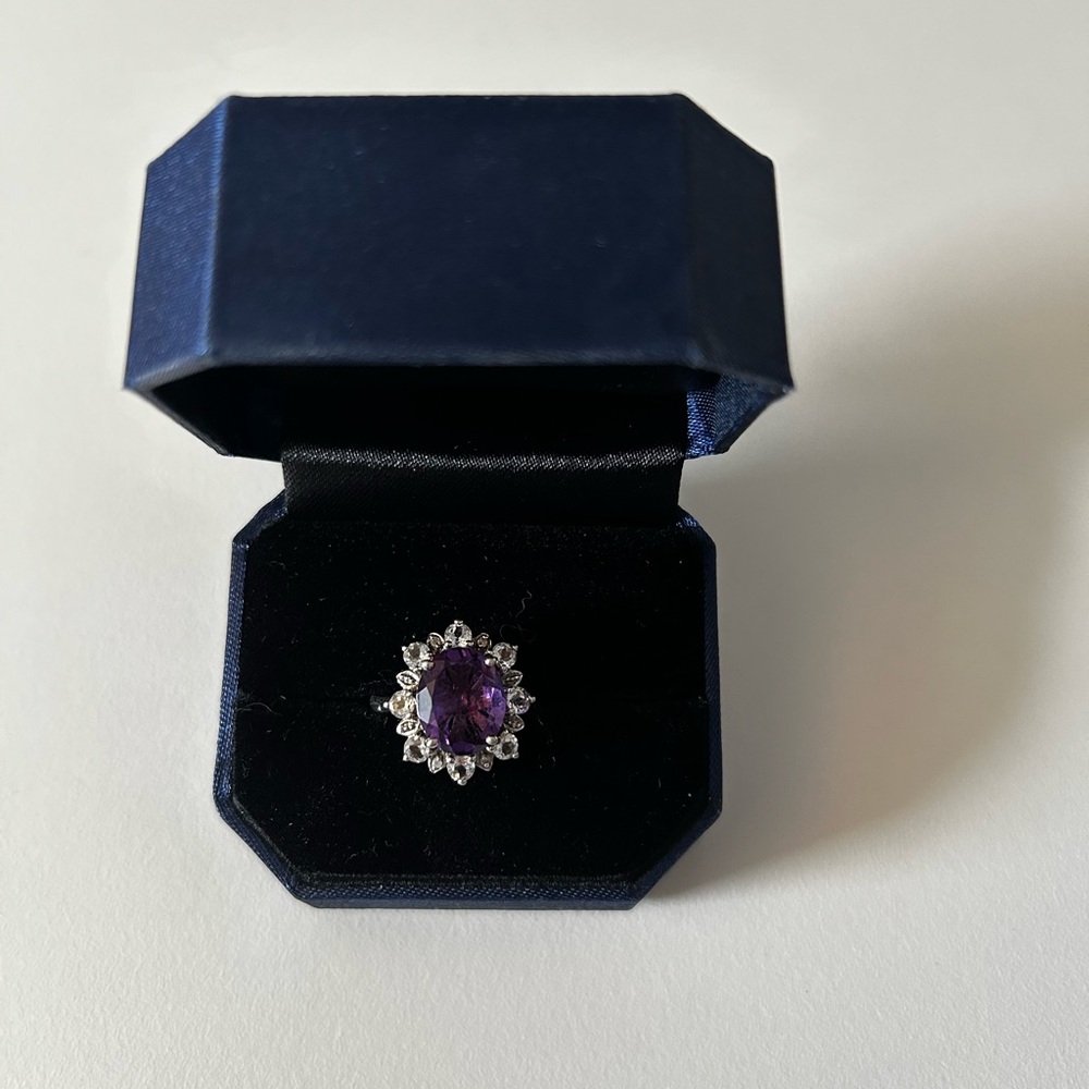 Sparkly Purple Gemstone Ring Size 7 - Picture 5 of 17